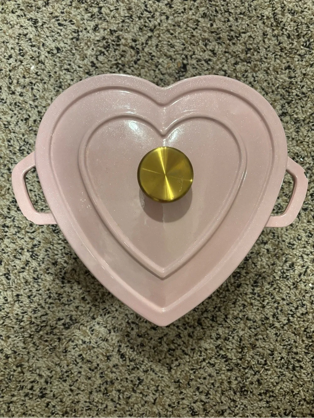 Pink Heart-Shaped Enamel Cast Iron Dutch Oven